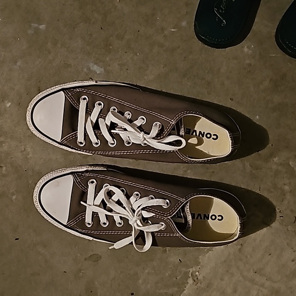 Converse size 9 - Picture 3 of 7